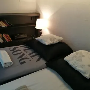 Hart & Art Gallery Hostel